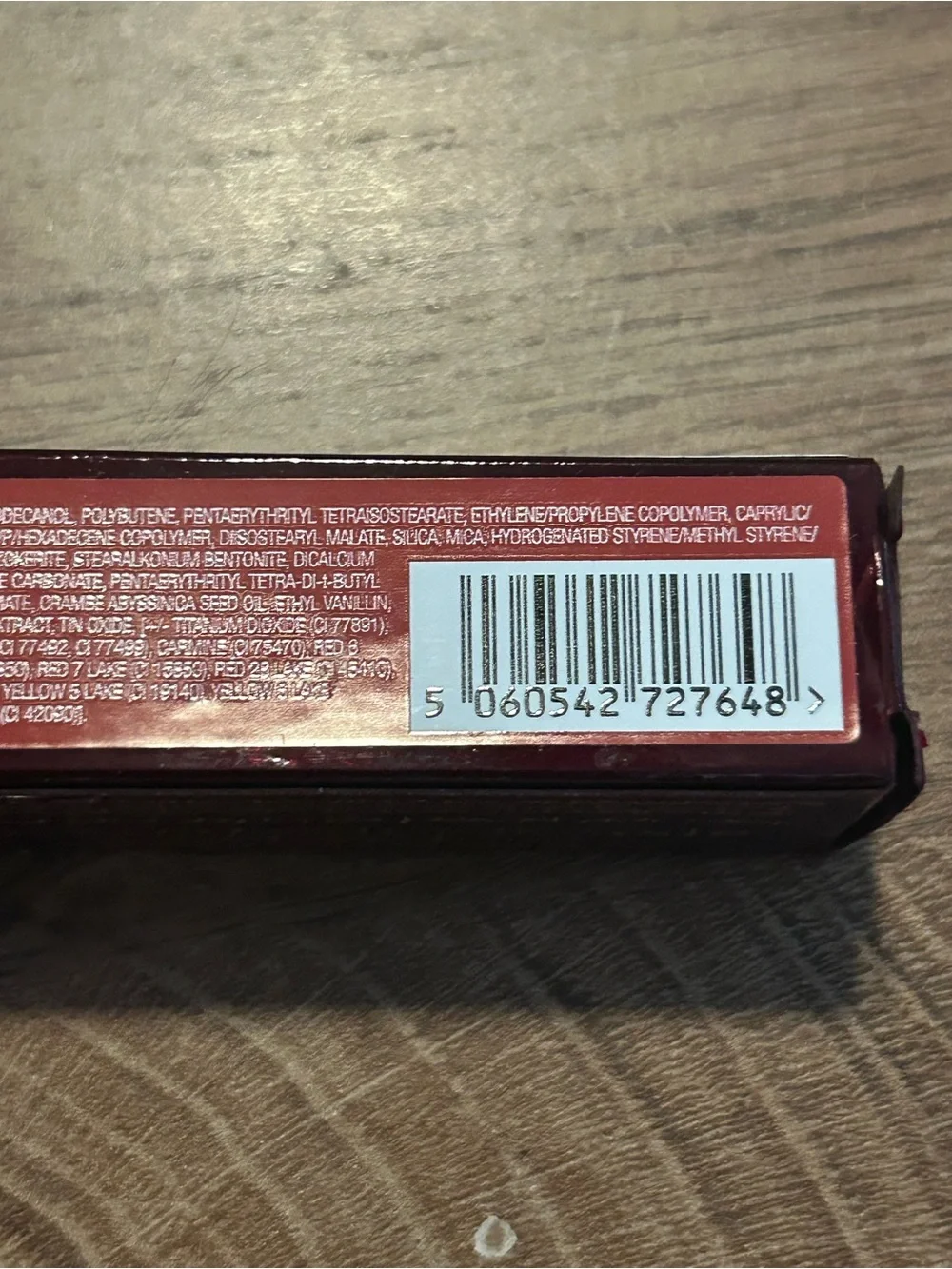 Charlotte Tilbury K.I.S.S.I.N.G Lipstick - So Red.